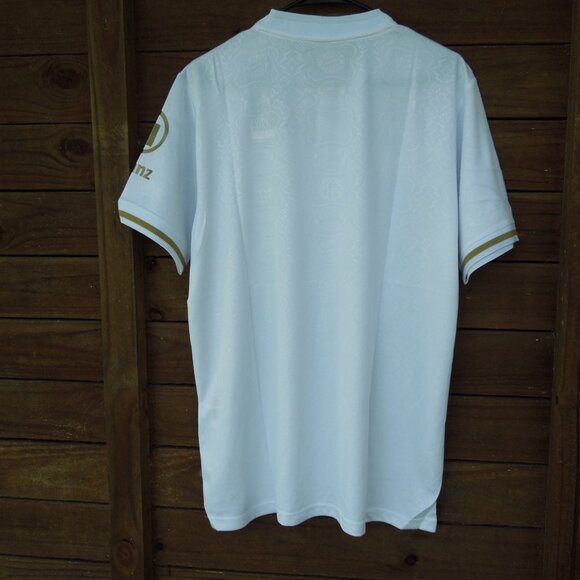 Bayern Munich 125th Anniversary edition, Large - Picture 9 of 10